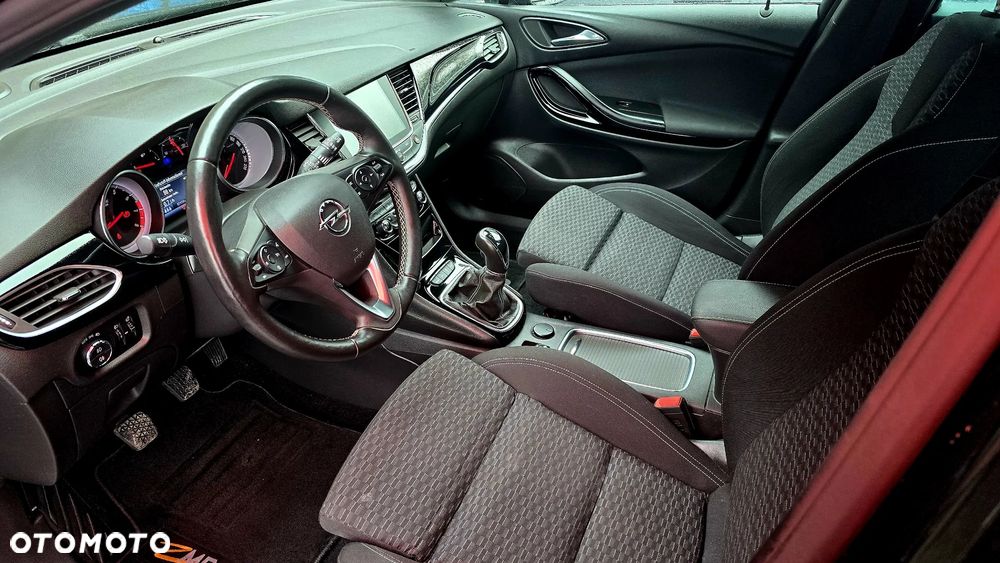 Opel Astra 1.4 T Dynamic - 25