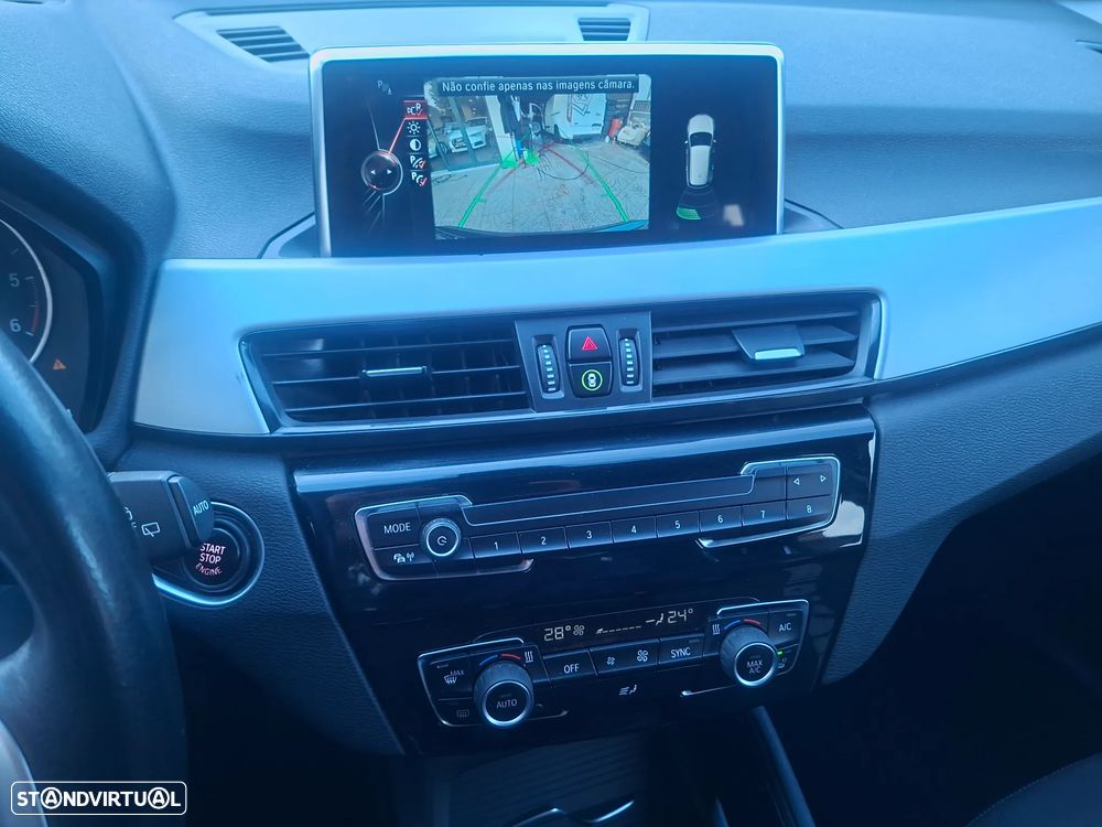 BMW X1 sDrive18d Sport Line - 30