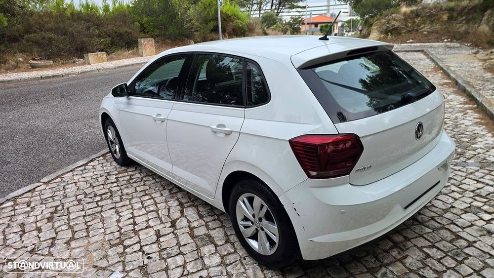 VW Polo 1.0 Confortline - 2