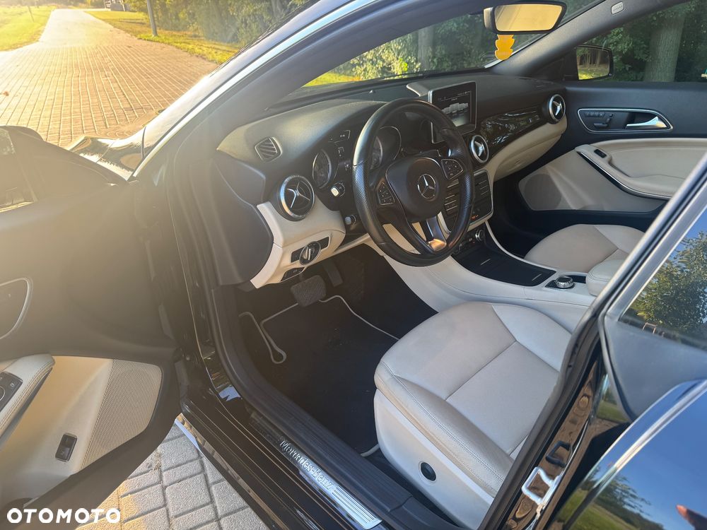 Mercedes-Benz CLA - 8