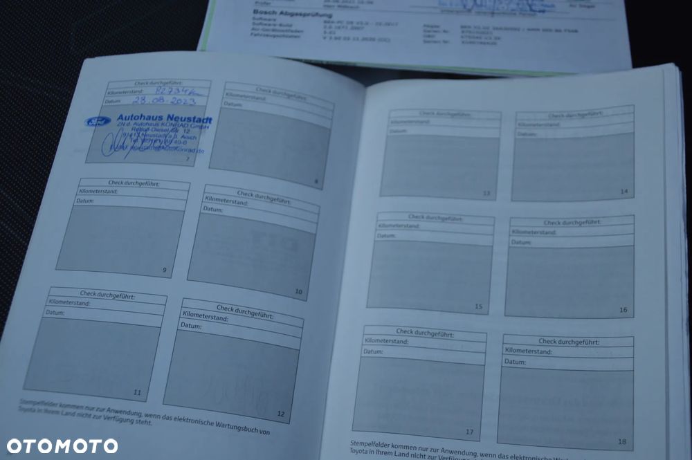 Toyota Aygo x mit x-business Paket - 24