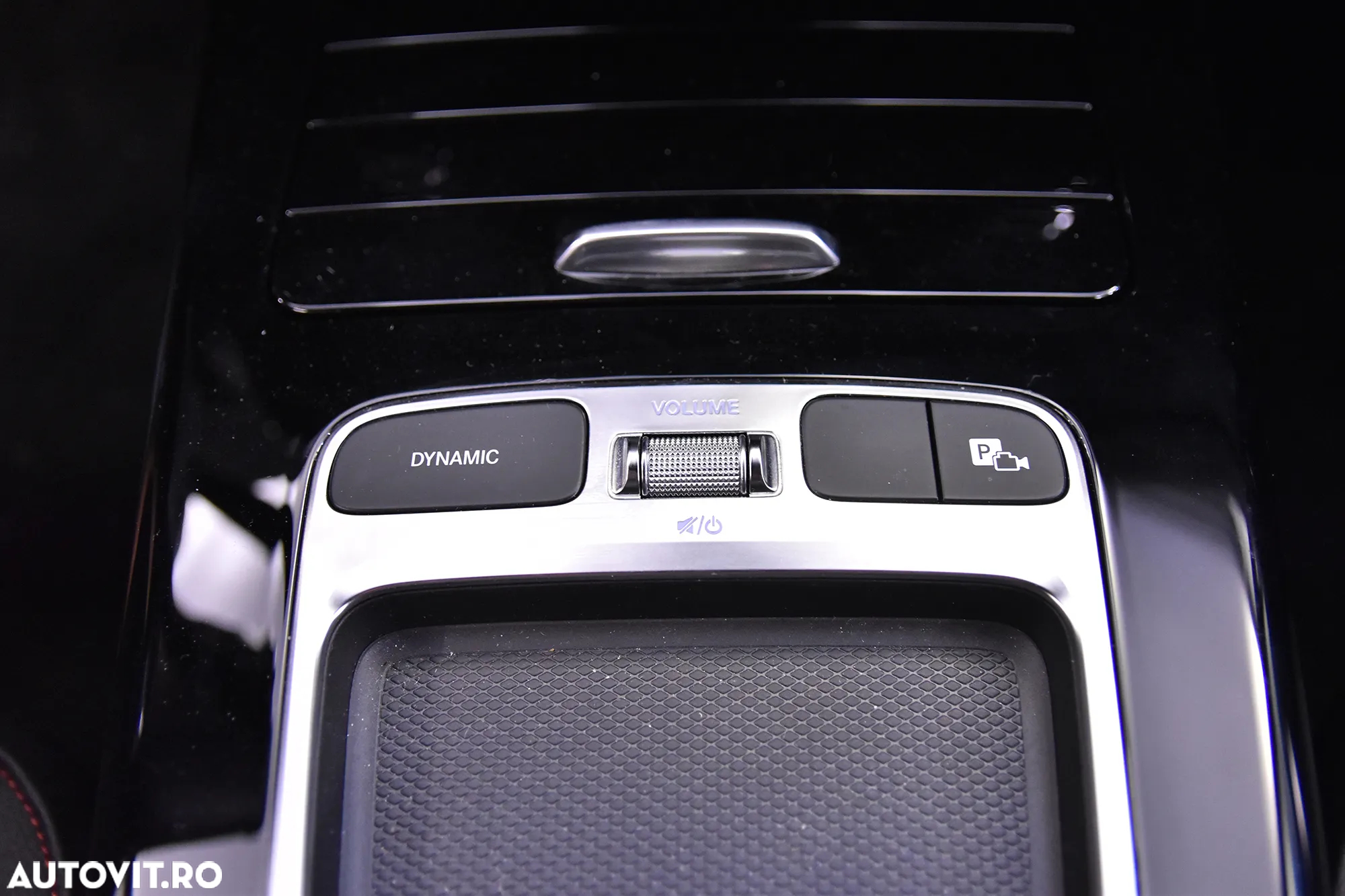 Mercedes-Benz CLA 200 7G-DCT AMG Line - 19