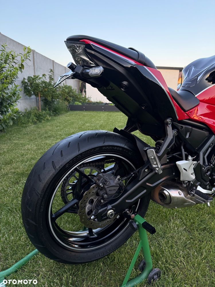 Kawasaki Ninja - 12