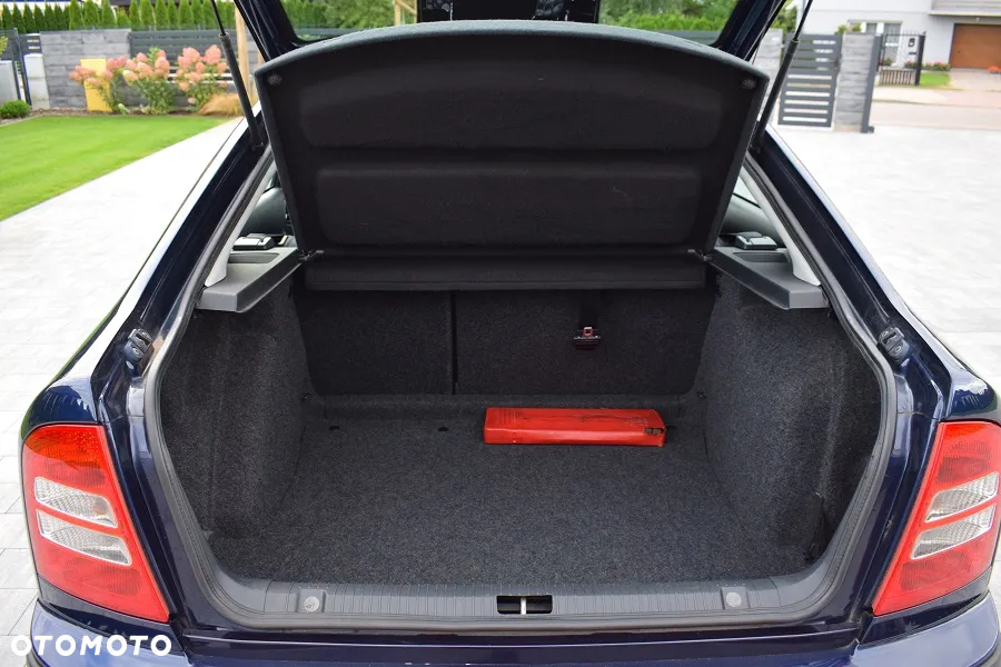 Skoda Octavia 2.0 Ambiente - 8