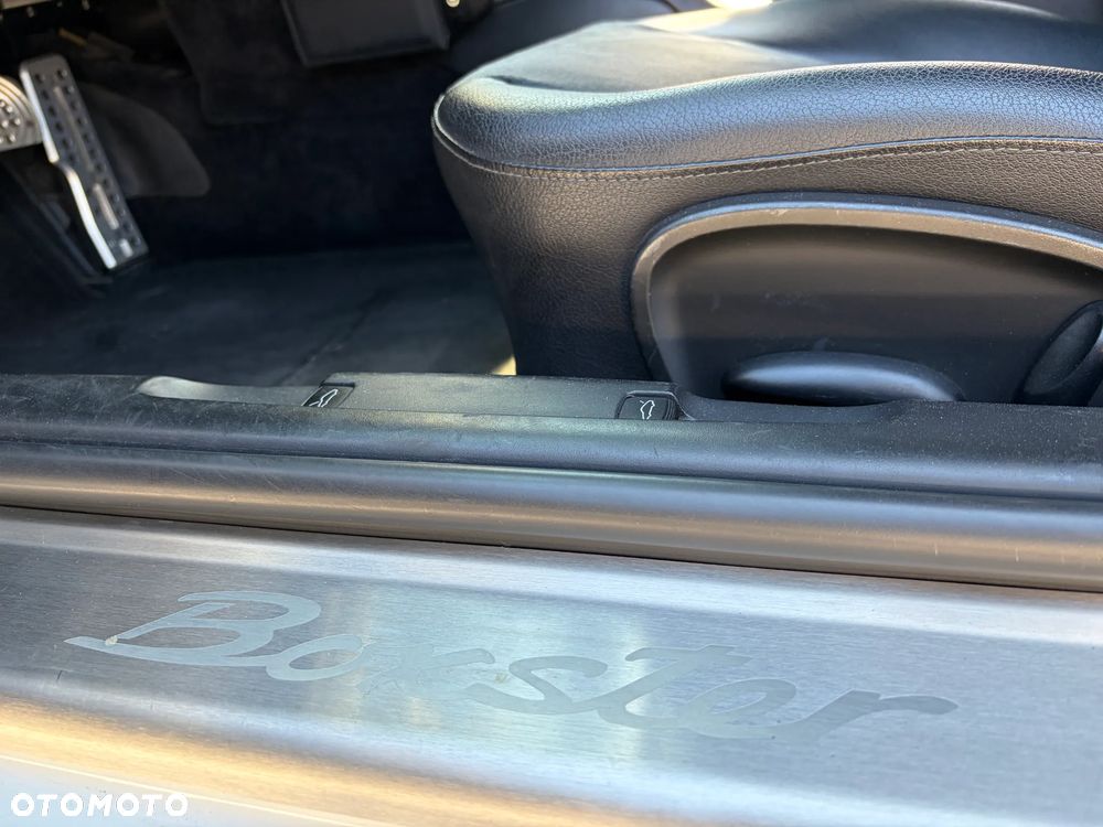 Porsche Boxster - 12