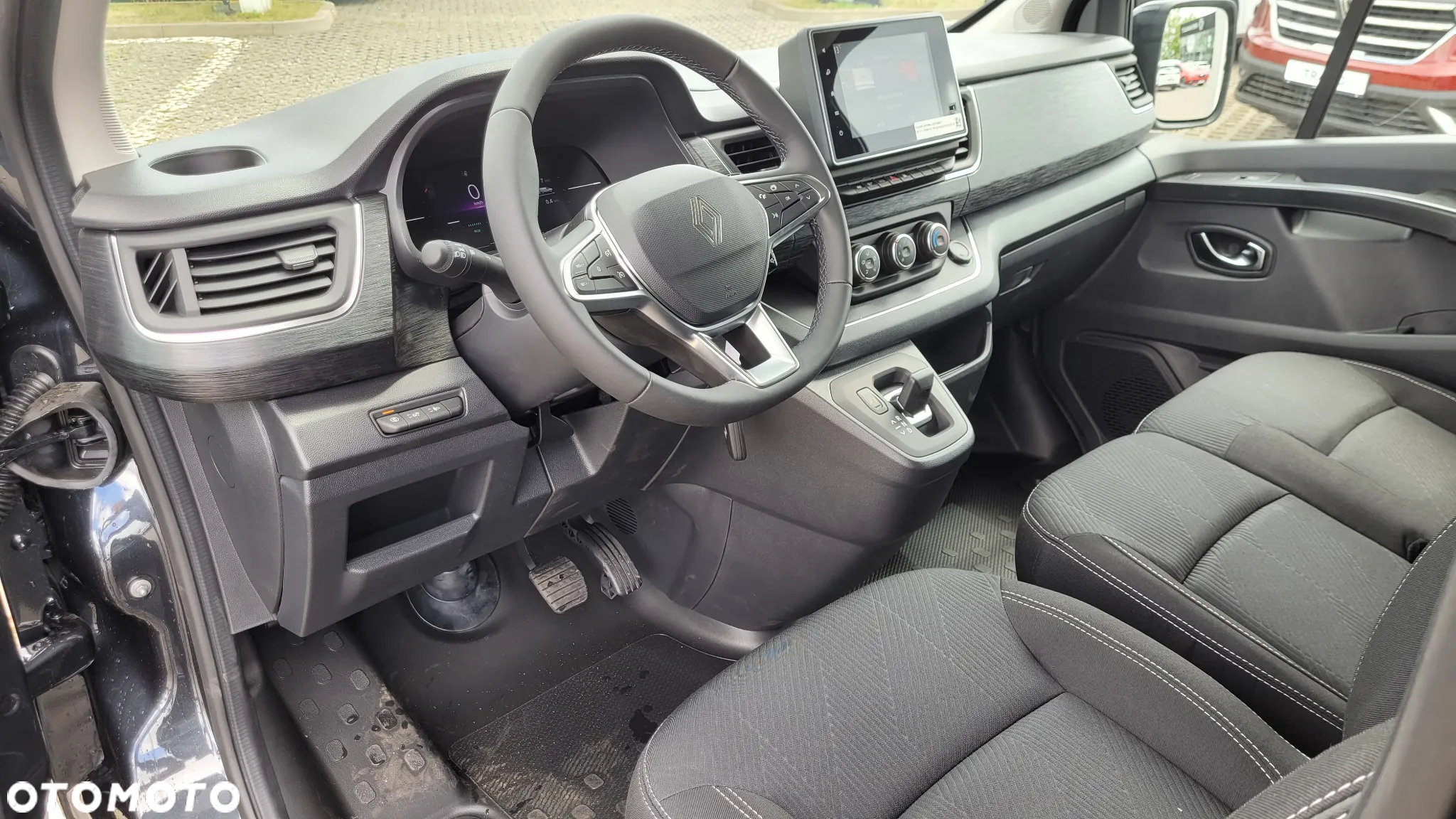 Renault Trafic - 8