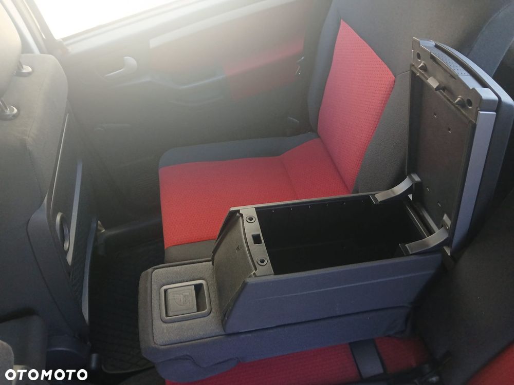 Opel Meriva - 21