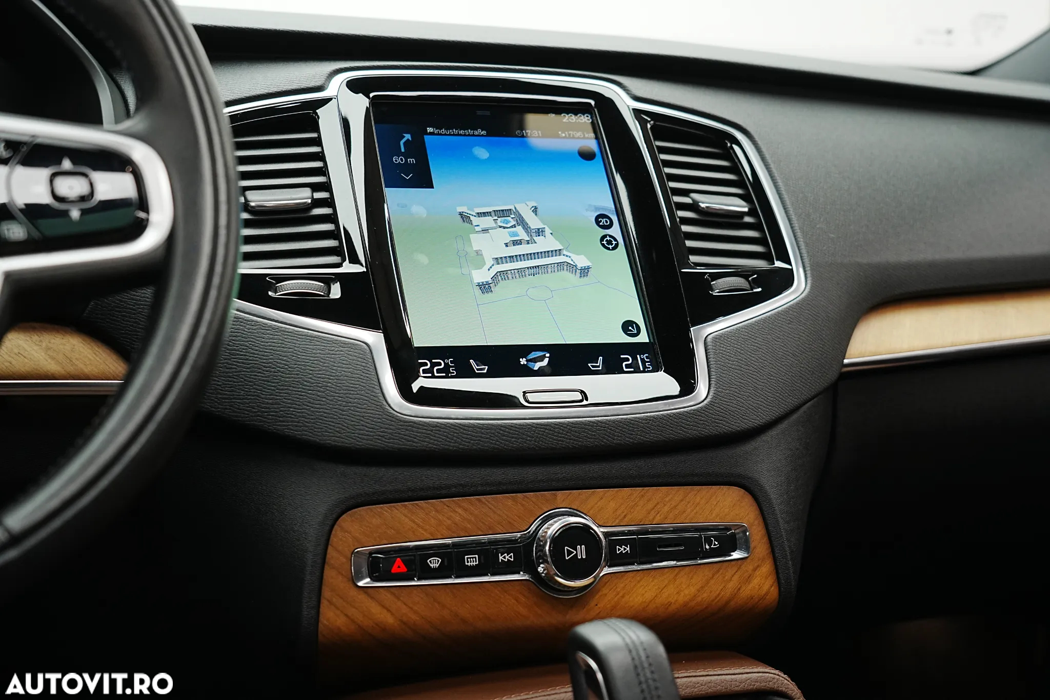 Volvo XC 90 T8 AWD Recharge Geartronic Inscription Expression - 28