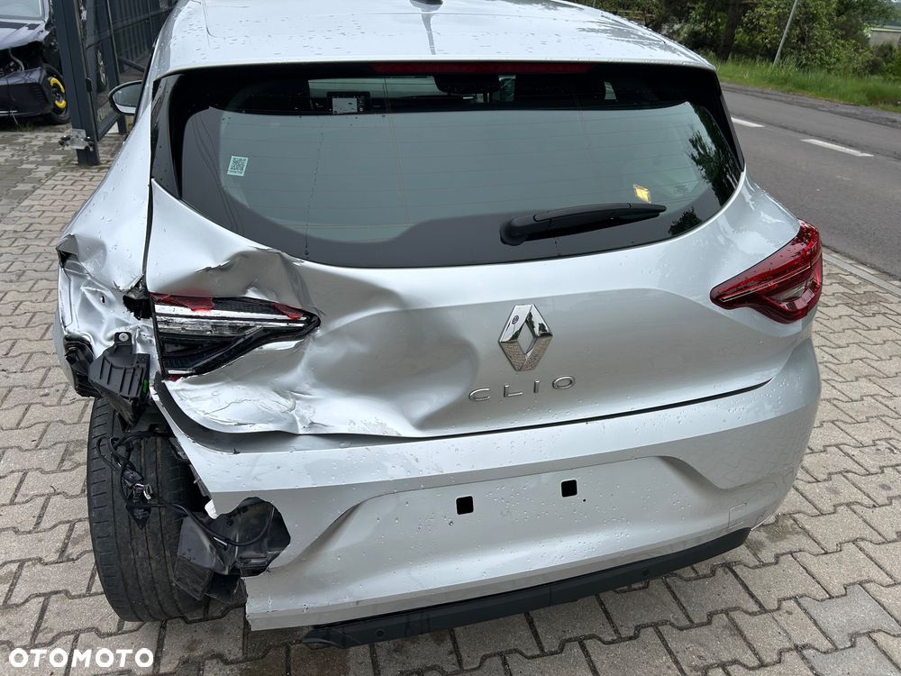 Renault Clio - 20