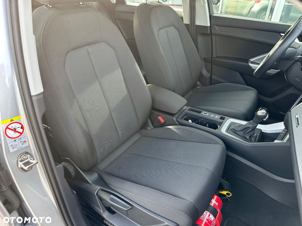 Audi Q3 35 TDI S tronic - 16