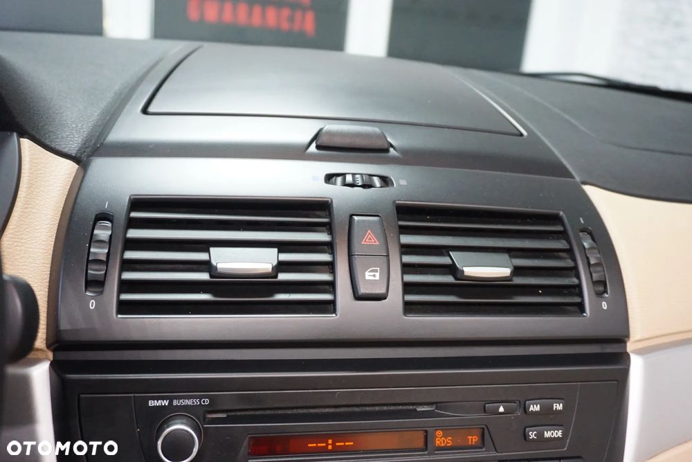 BMW X3 xDrive20d - 38