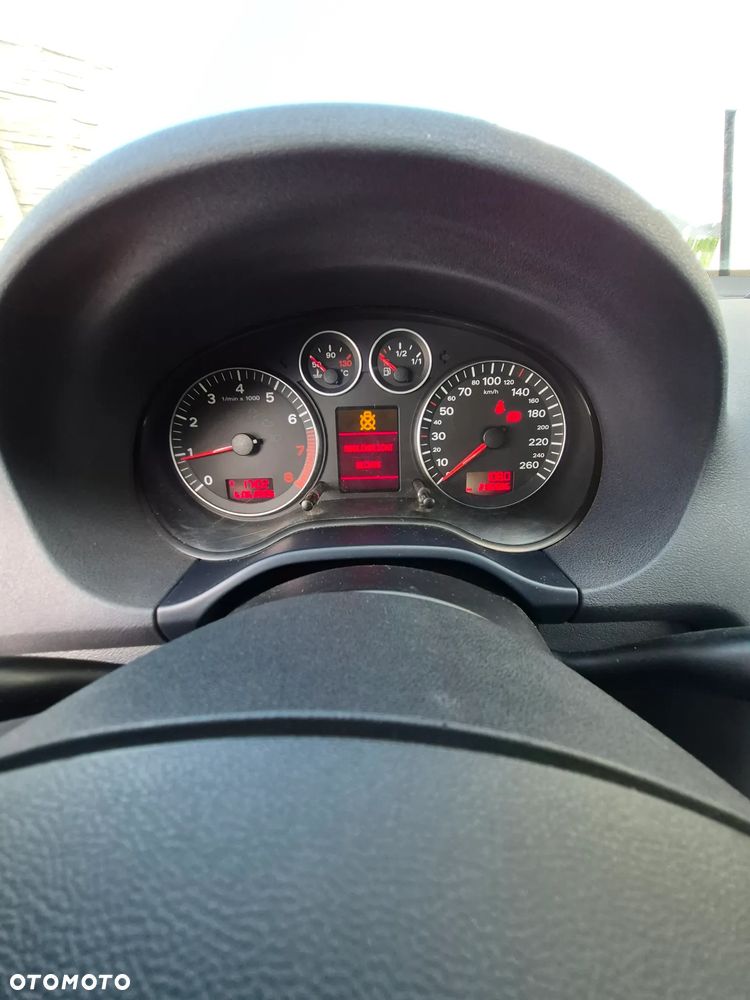 Audi A3 Sportback 2.0 FSI Ambiente - 17
