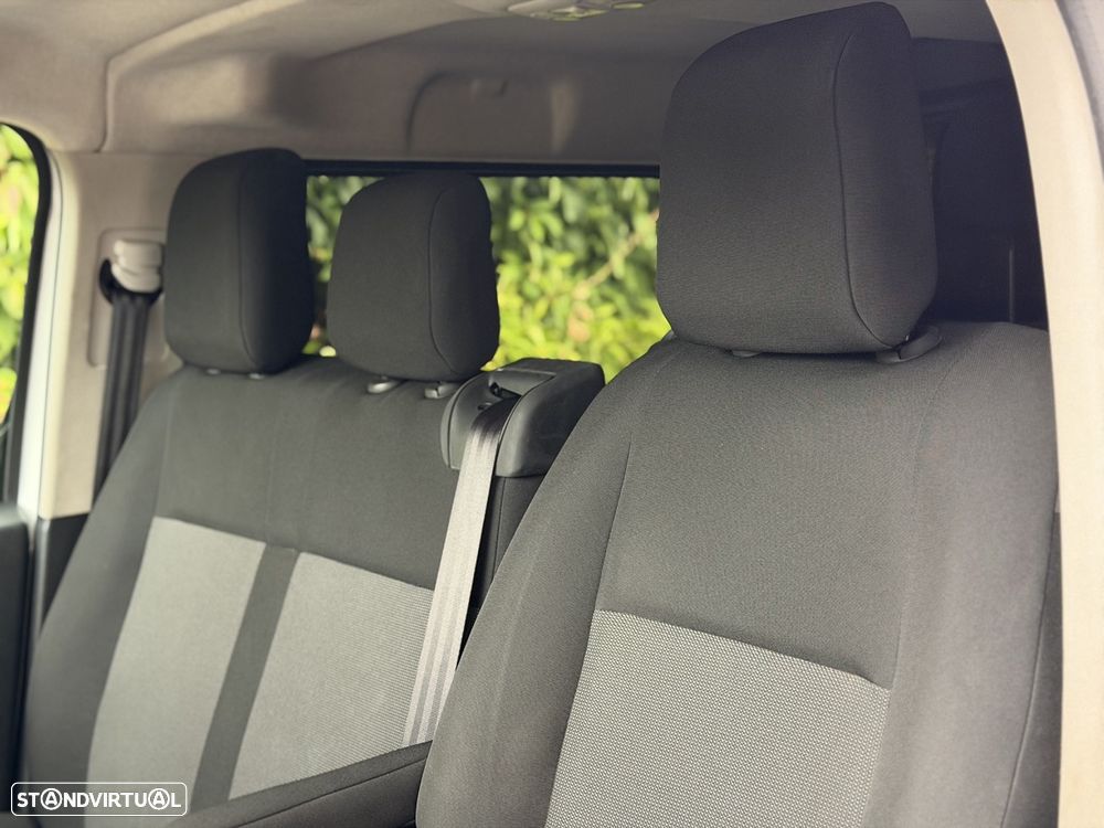Peugeot Expert 1.5 BlueHDi 120HP 6 Lugares - 21