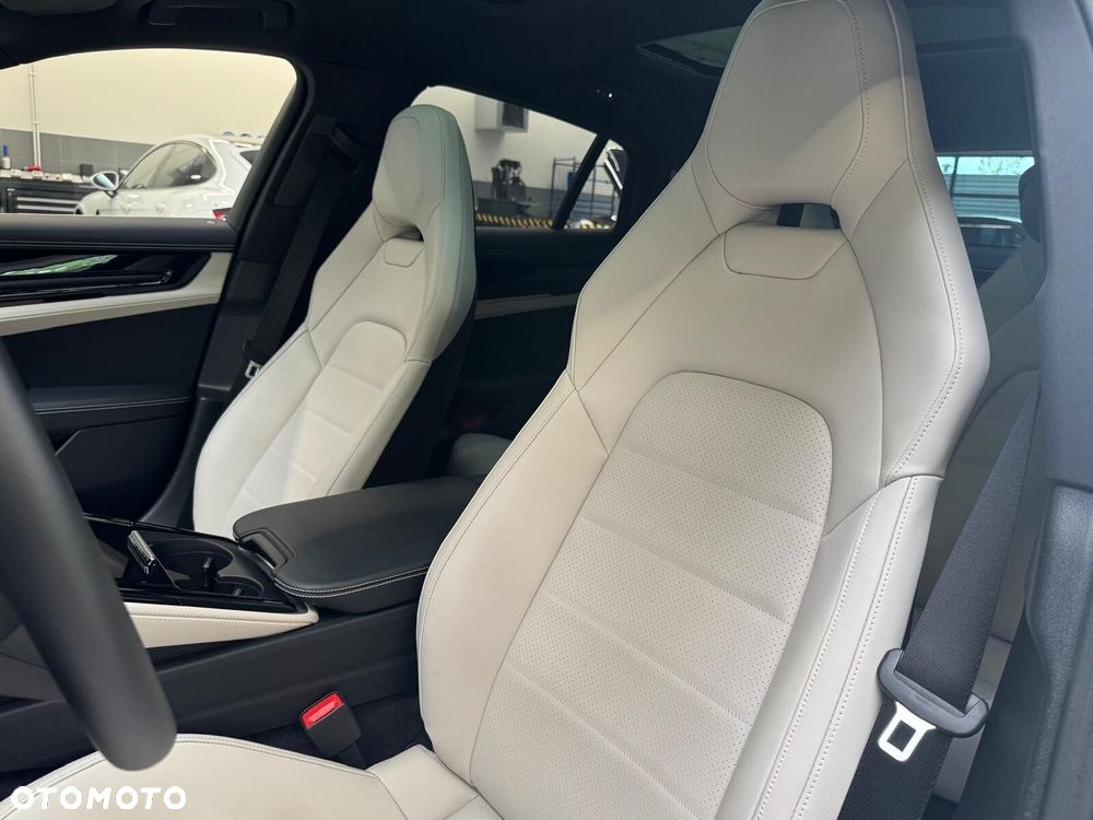 Porsche Panamera 4 - 14
