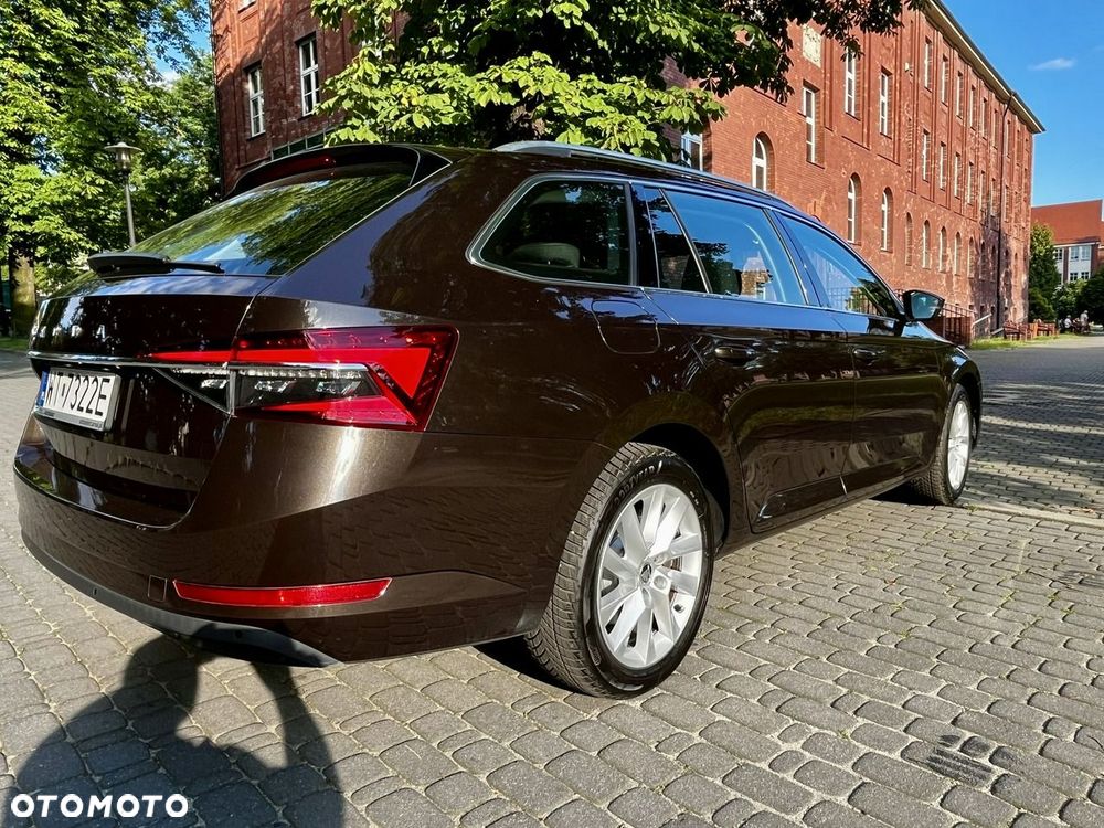 Skoda Superb 2.0 TDI SCR Ambition DSG - 5