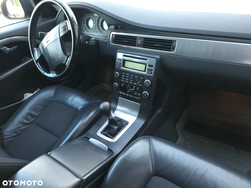Volvo V70 2.5T Summum - 28