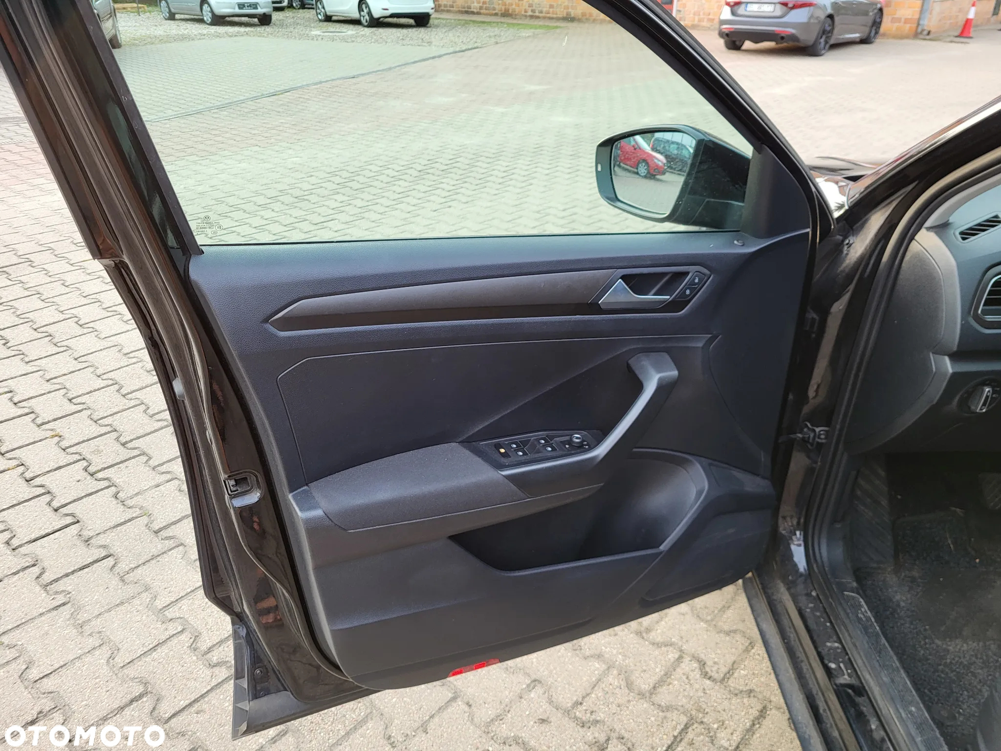 Volkswagen T-Roc 1.5 TSI ACT Advance DSG - 8