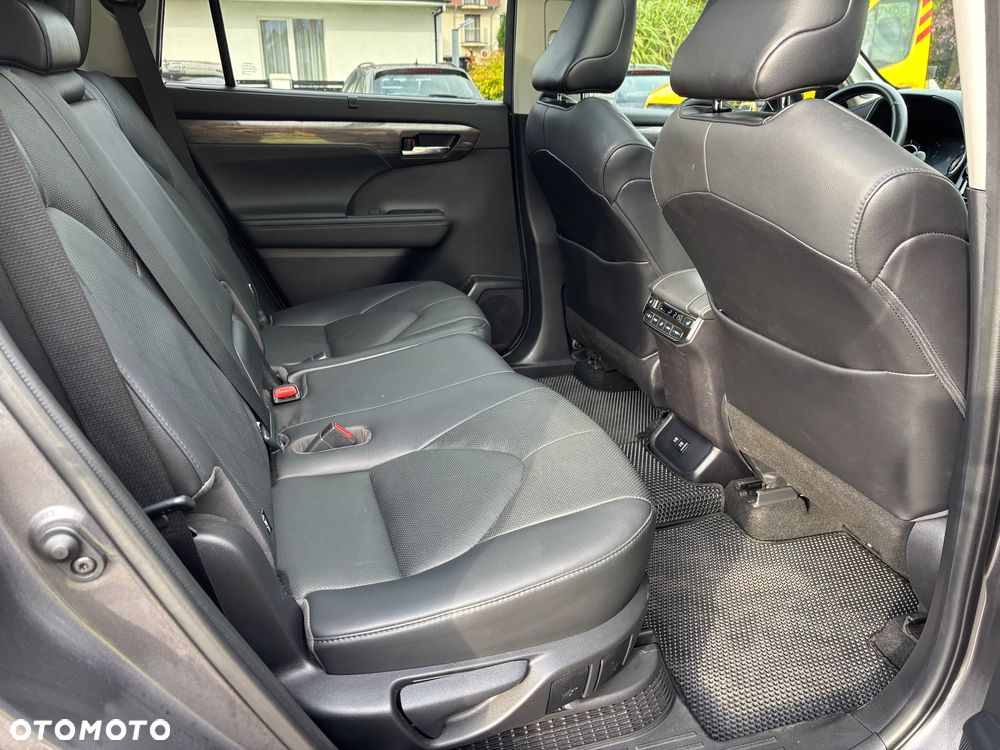 Toyota Highlander 2.5 Hybrid Executive - 35