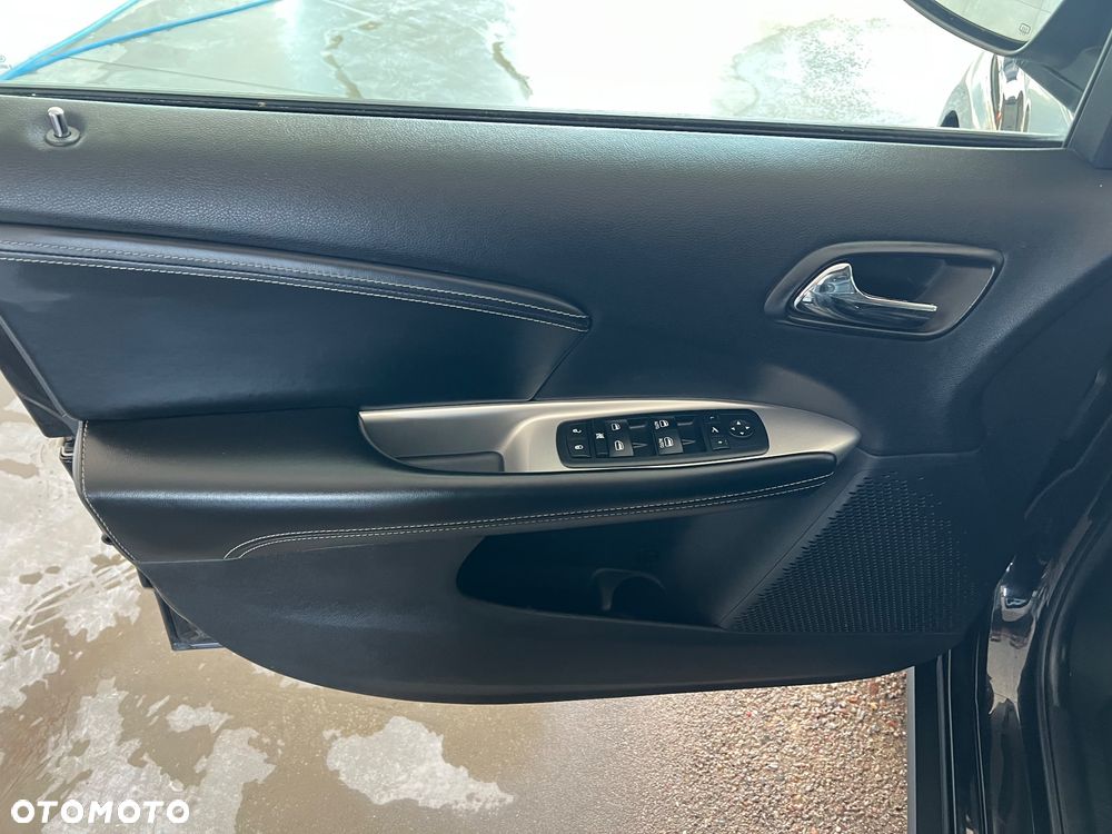 Fiat Freemont 2.0 Multijet Lounge - 14