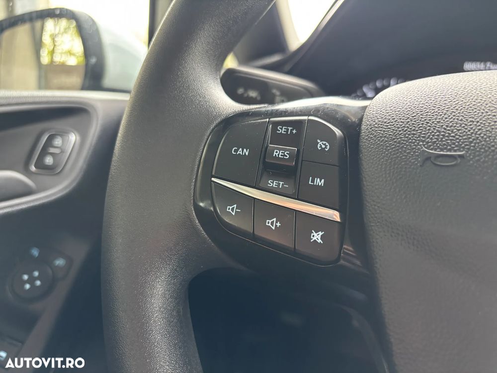 Ford Fiesta 1.1 Trend Connected - 17