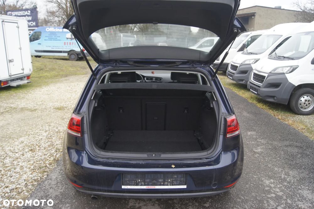 Volkswagen Golf 1.6 TDI DPF Highline - 9