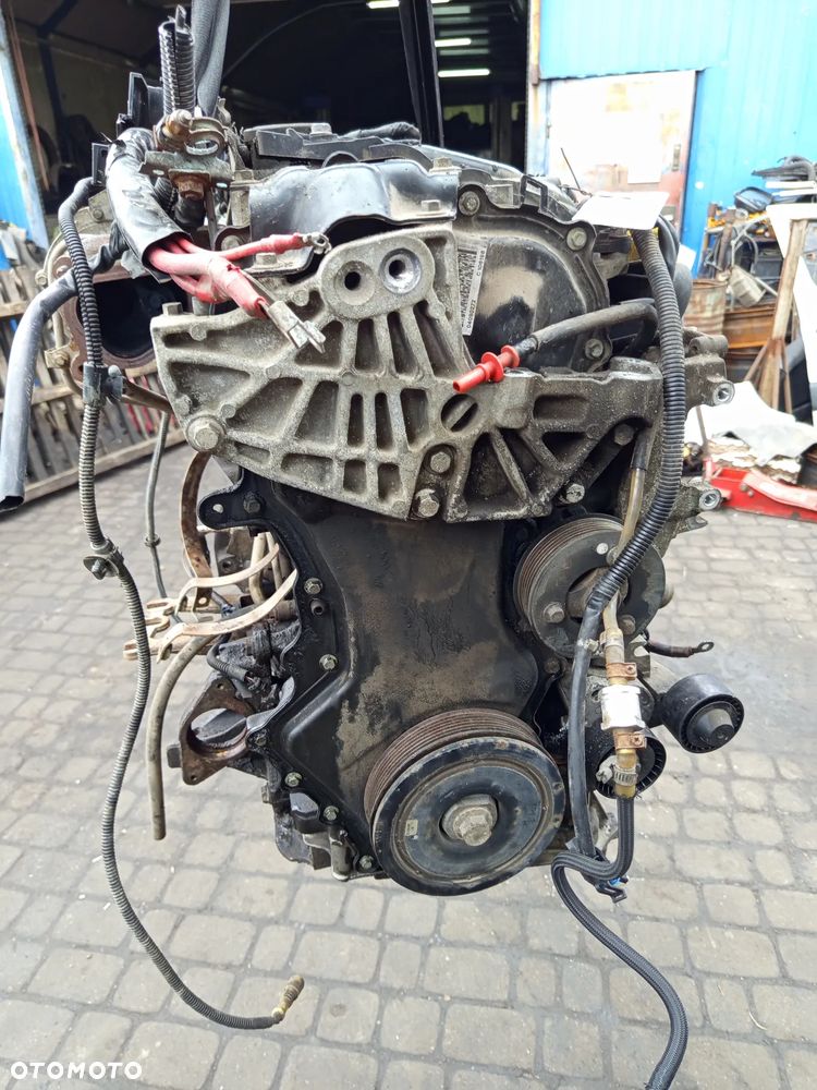 SILNIK POMPA WTRYSKI OPEL VIVARO TRAFIC II PRIMASTAR 2.0 DCI M9RL782 - 2