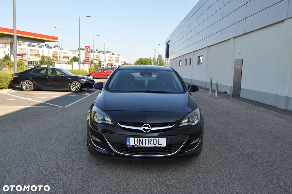 Opel Astra 1.4 Turbo Exklusiv - 3