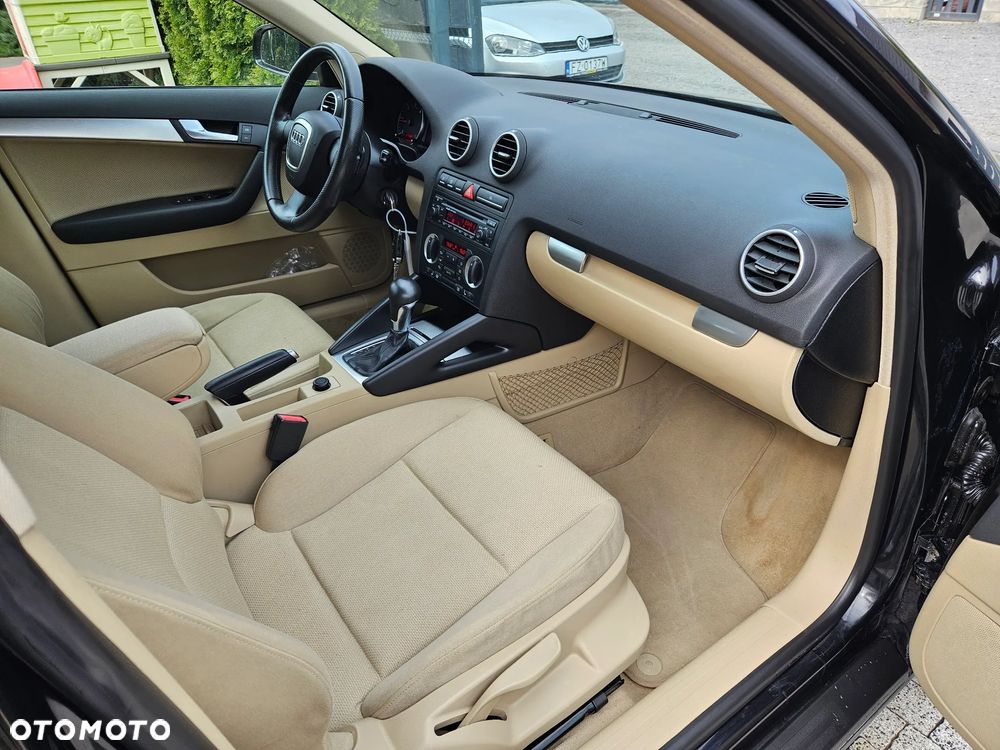Audi A3 Sportback 2.0 TDI DPF (DSG) S tronic Ambition - 11