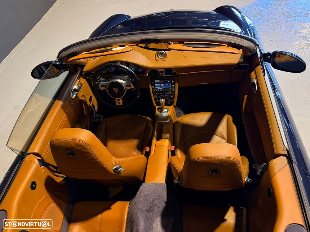Porsche 911 (997) Turbo Cabriolet PDK - 15