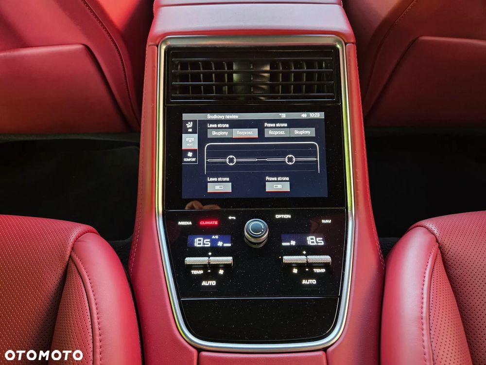 Porsche Panamera GTS - 29