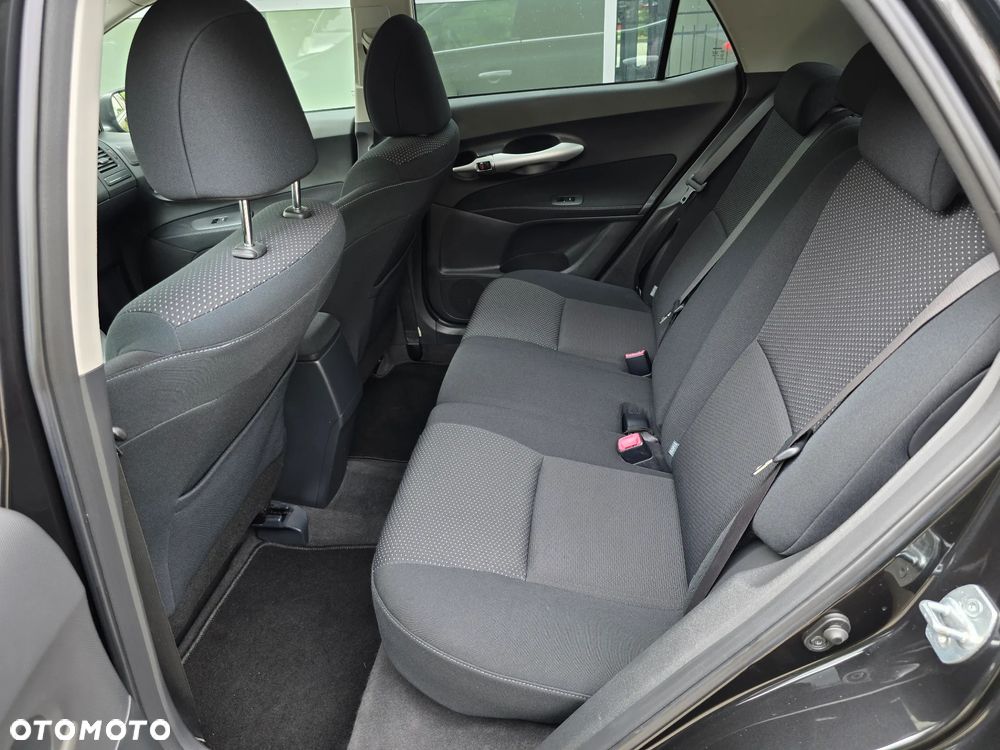 Toyota Auris 1.33 Dual-VVT-i Design Edition - 20