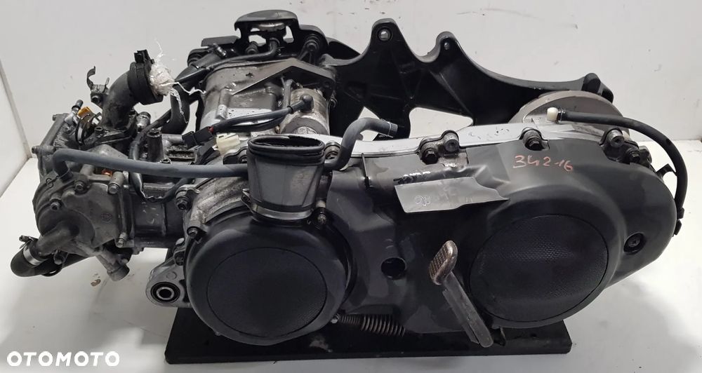 Yamaha Xenter 125 silnik - 1