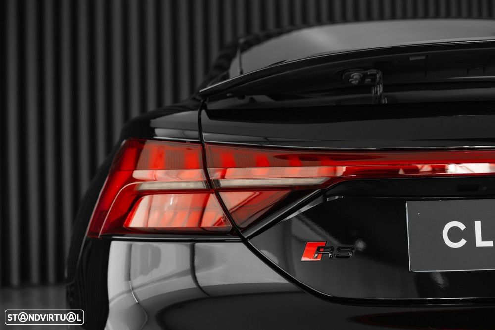 Audi RS e-tron GT quattro - 12