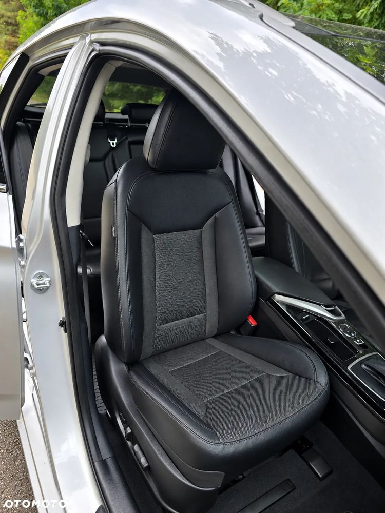 Hyundai i40 Kombi 1.7 CRDi DCT Premium - 25