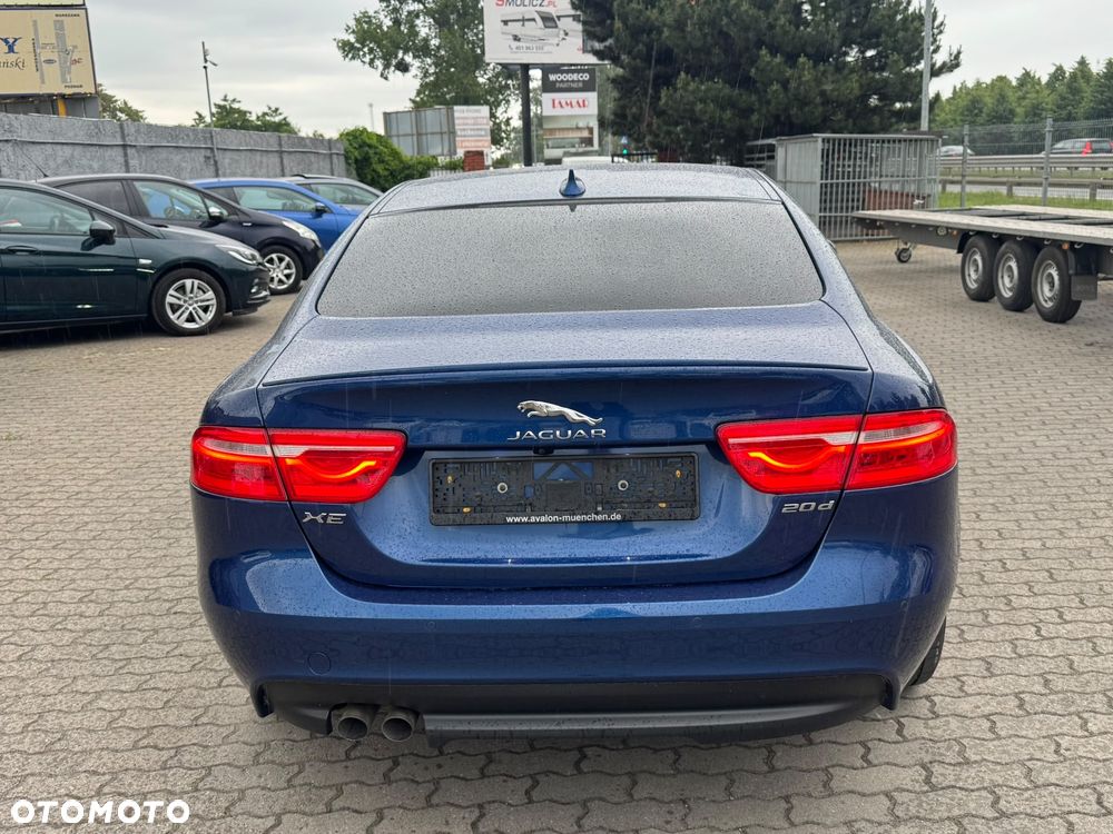 Jaguar XE 20d R-Sport - 2