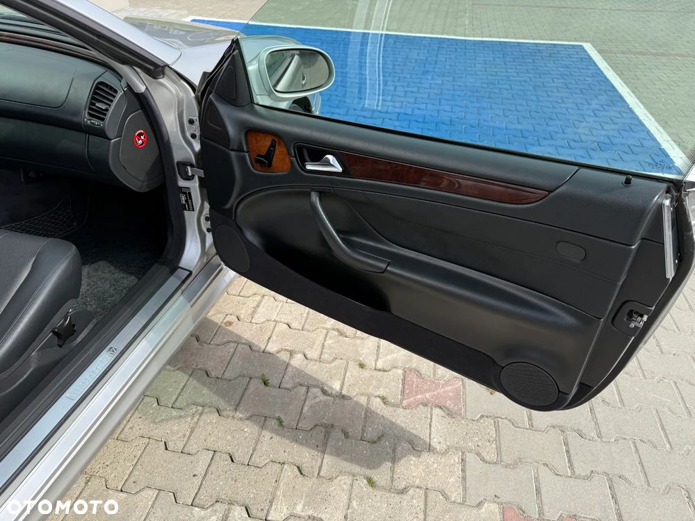 Mercedes-Benz CLK - 17