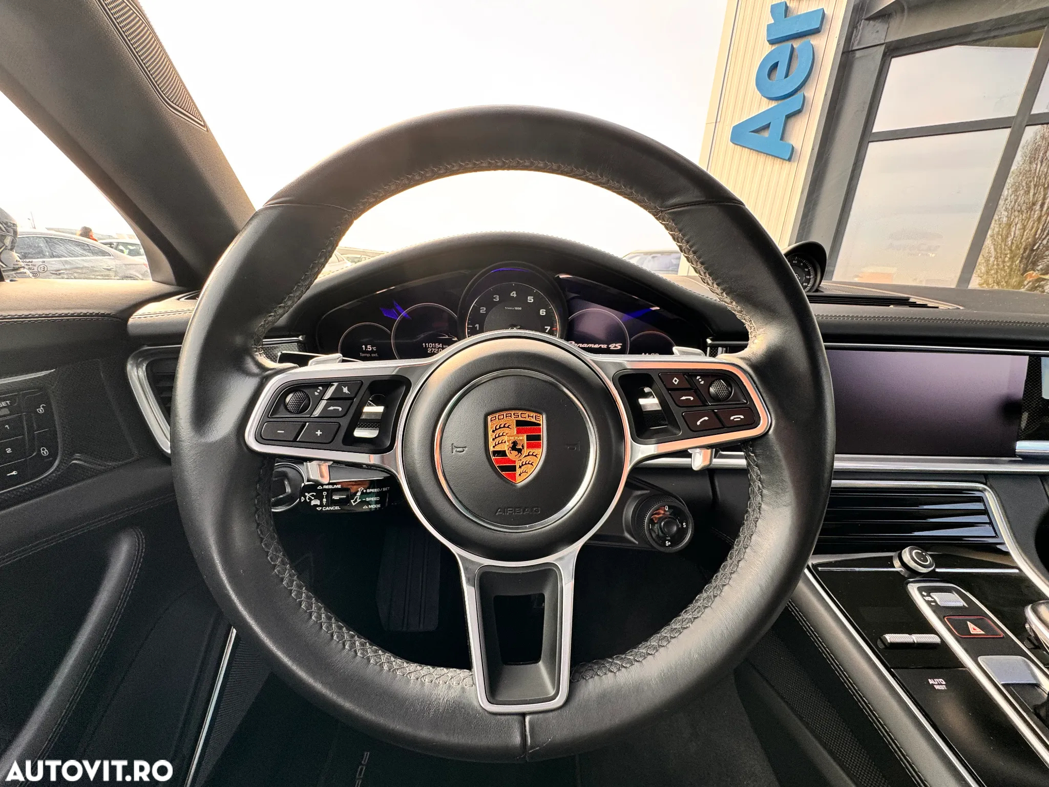 Porsche Panamera 4S Sport Turismo - 22