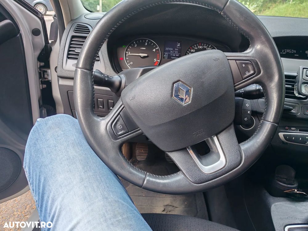 Renault Laguna - 2