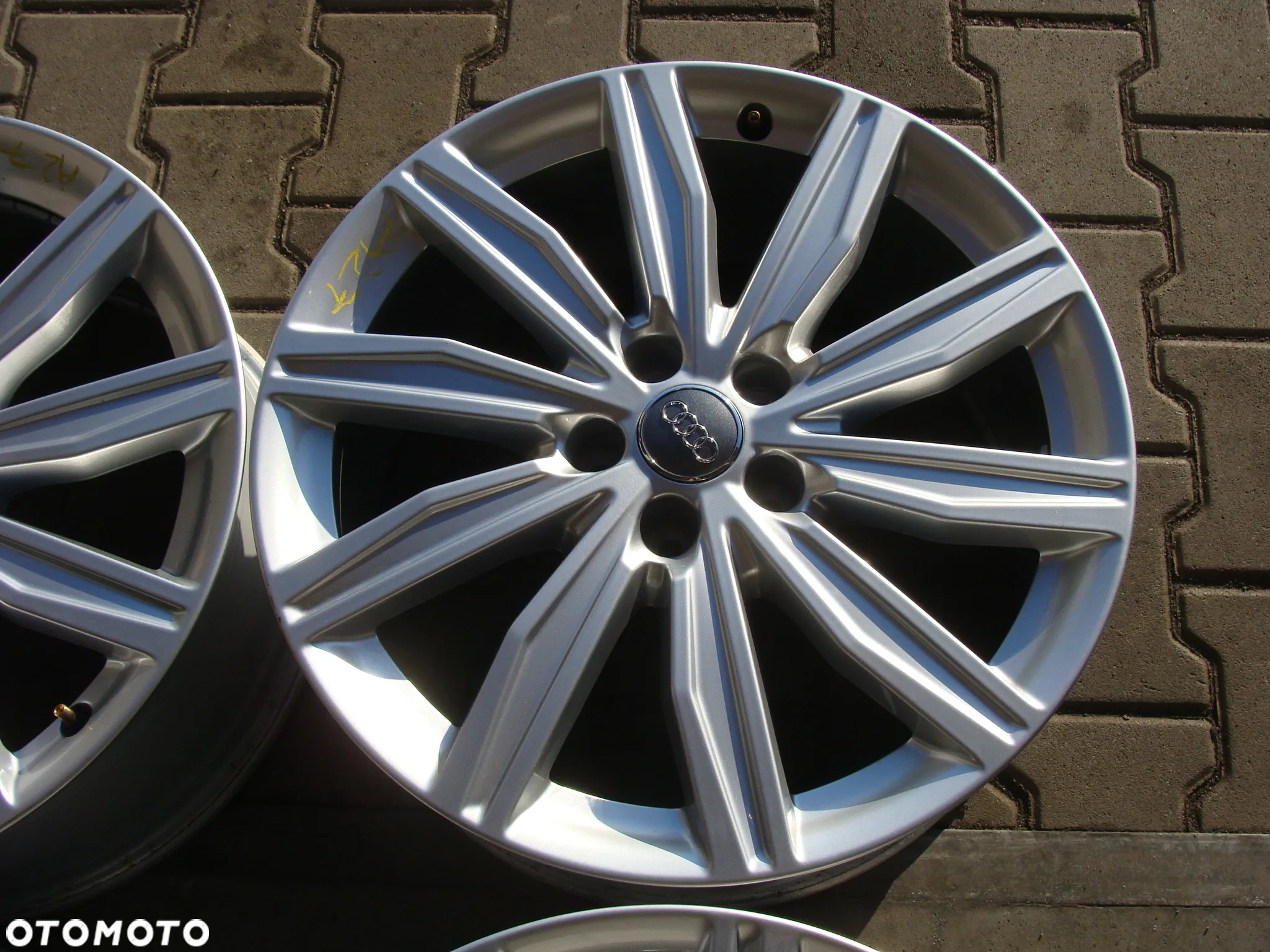 A27 5x112 Audi A6 C8 C6 C7 Q5 FY 8R A4 B7 B8 B9 Q2 Q3 8jx19 et39 - 4