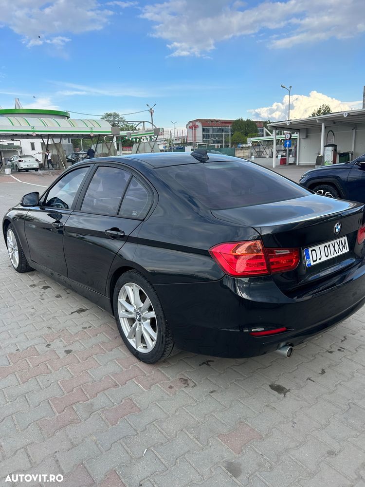 BMW Seria 3 316d Aut. Modern Line - 11