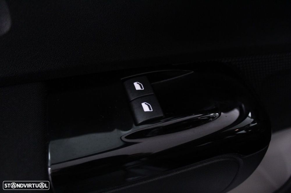 Citroën C3 1.2 PureTech Max - 21