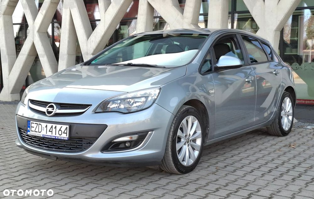 Opel Astra 1.4 Turbo Exklusiv - 1