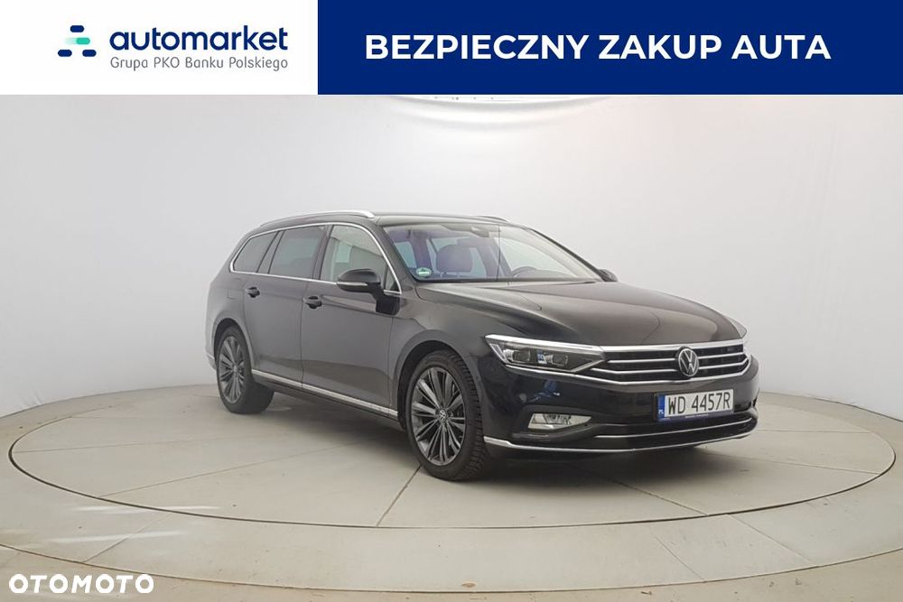 Volkswagen Passat - 1