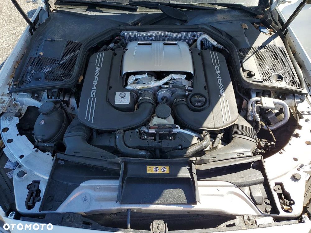Mercedes-Benz Klasa C 63 AMG 9G-TRONIC - 12