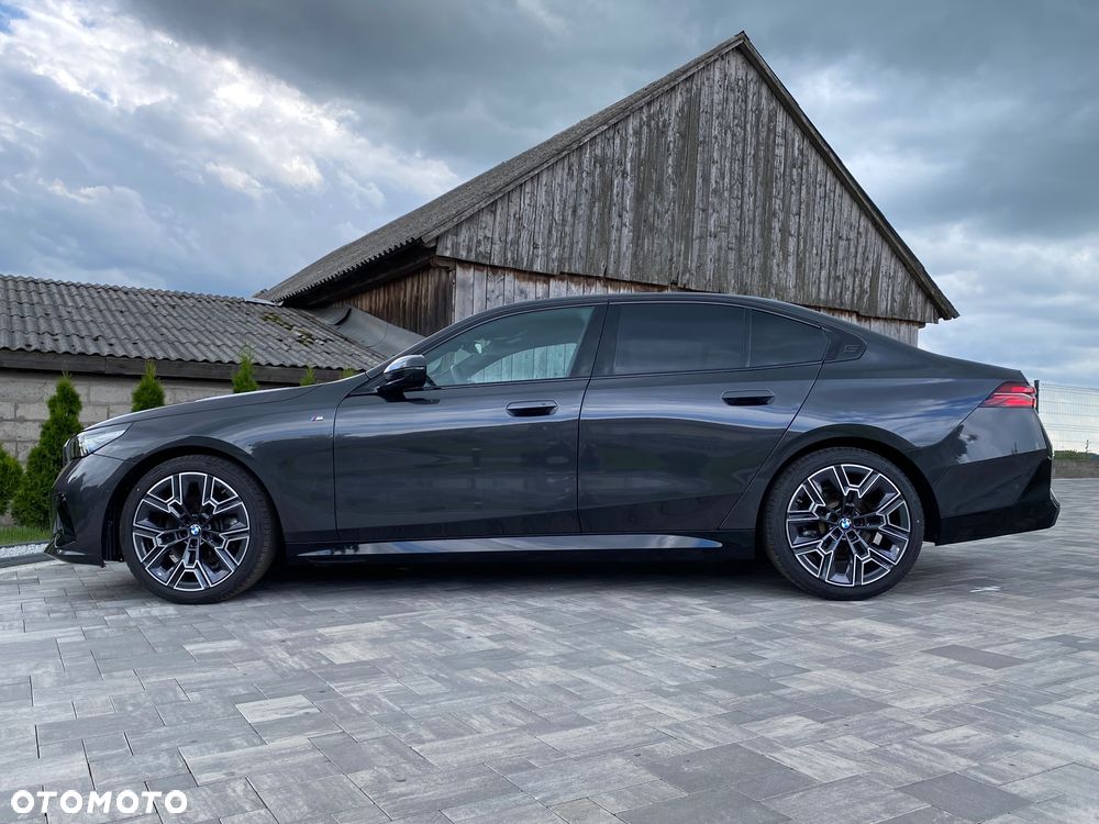 BMW Seria 5 520d xDrive - 32