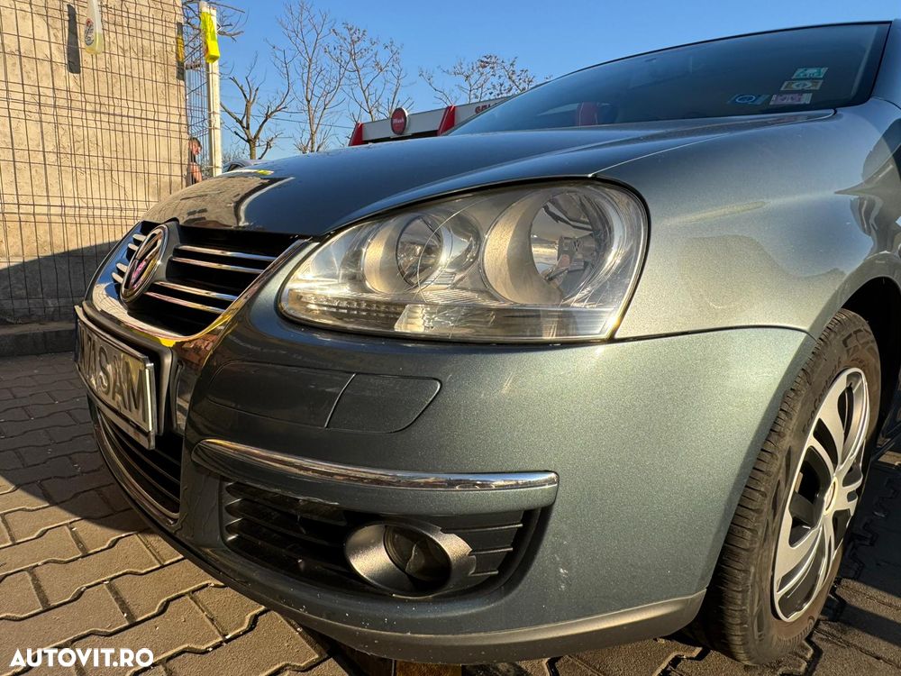 Volkswagen Jetta 1.6 Comfortline - 9