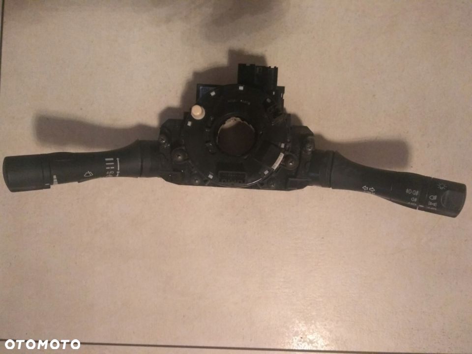Listwa kierownicza z manetkami Maxity Cabstar - 2
