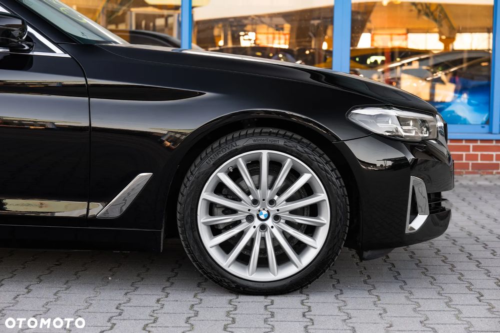 BMW Seria 5 518d mHEV Luxury Line - 12