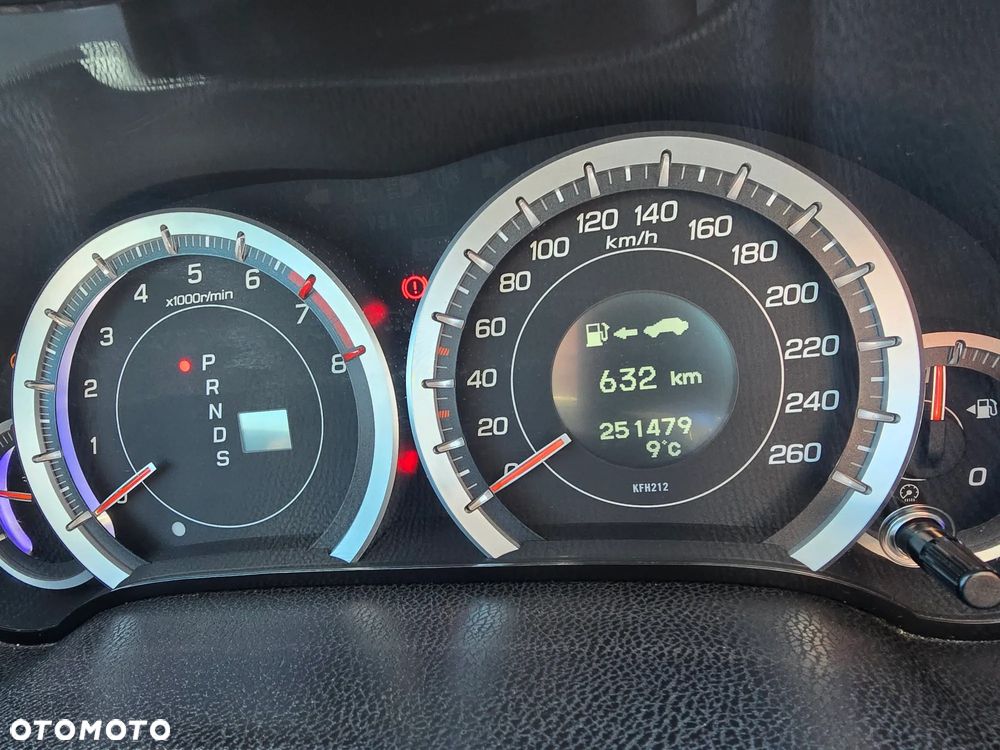 Honda Accord 2.0 Executive Nav - 12