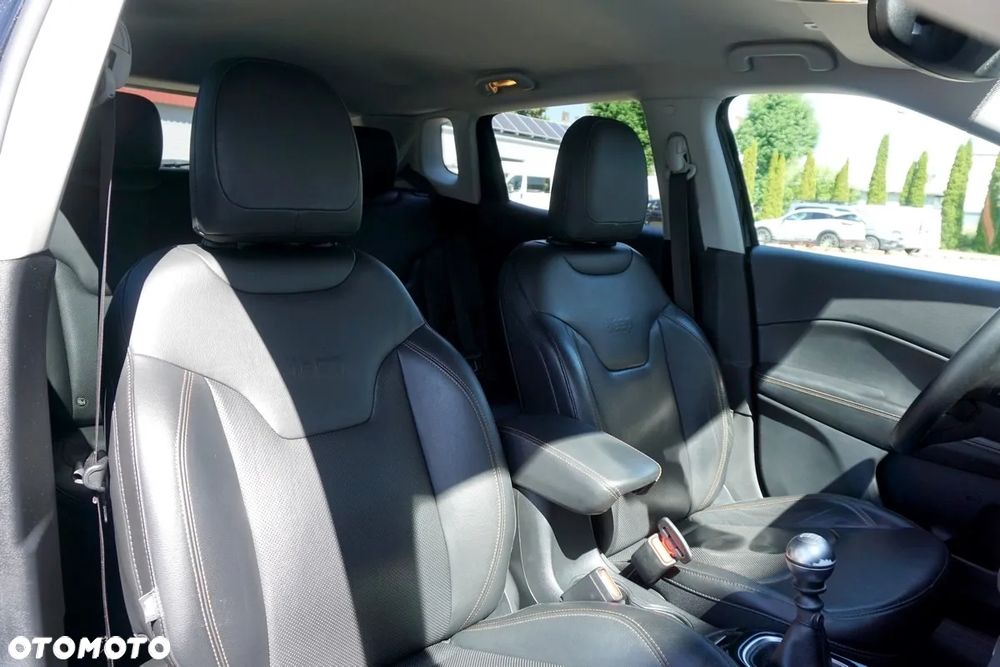 Jeep Compass 1.4 MultiAir Limited - 33